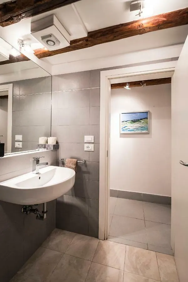 Apartment Palazzina Bandiera E Moro Hotel Venice Italy