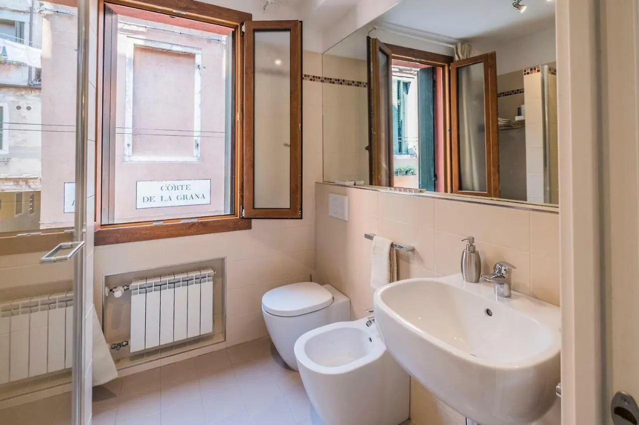 Palazzina Bandiera E Moro Hotel Venice Apartment